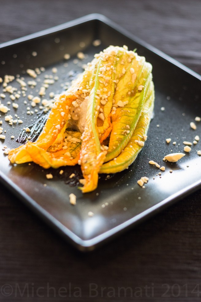 fiori di zucca ripieni alla crema di mandorle-2